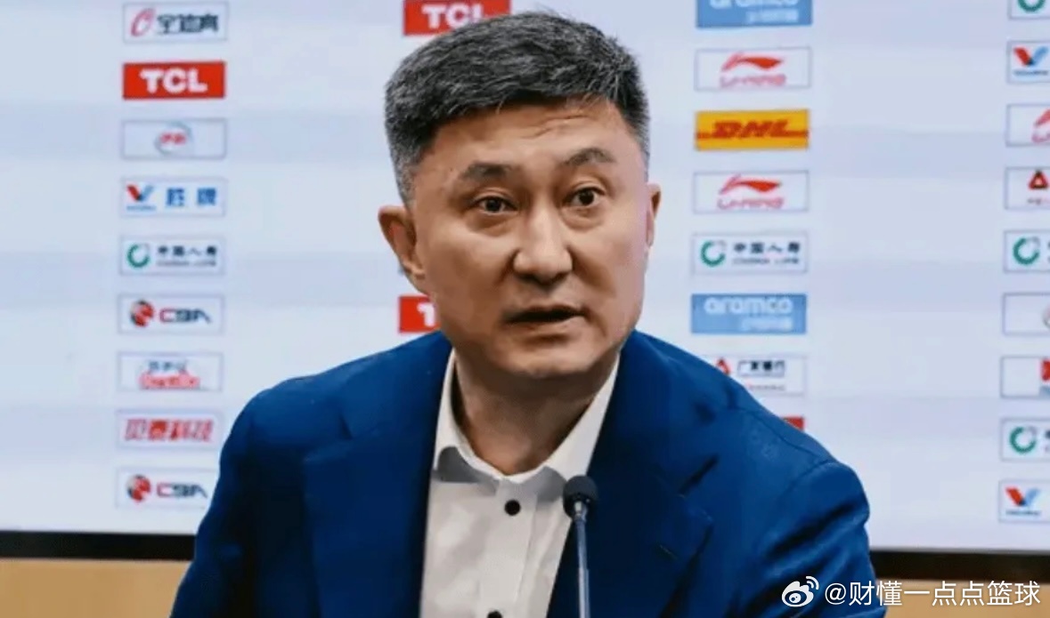 大胜四川，广东宏远小将陈家政成为最大惊喜。这位此前连续两场被DNP的球员，末节迎