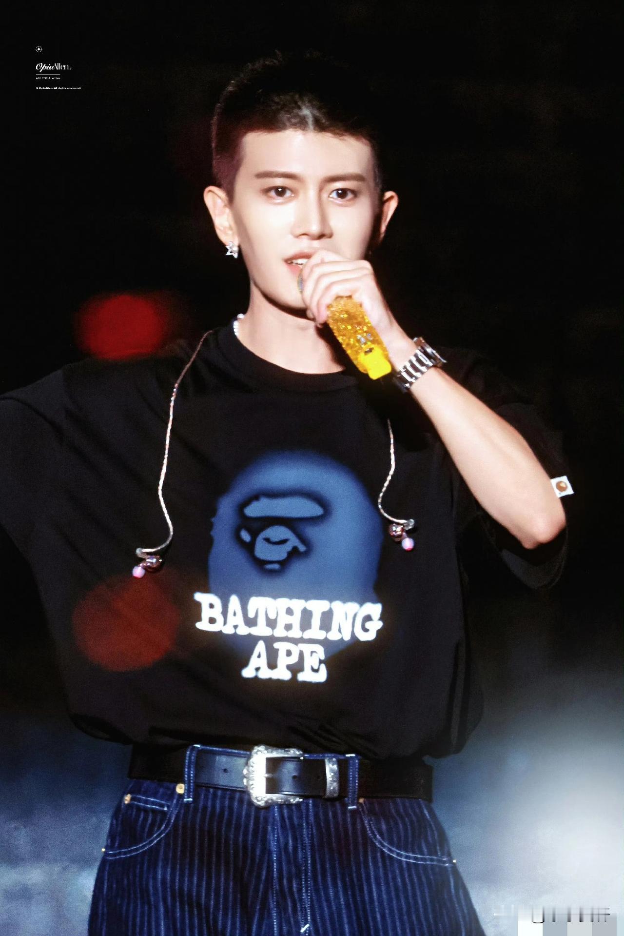 任嘉伦别再隐身啦！
赶紧出来溜达溜达吧！
你知道每天有多少人想你吗？
可不止我一