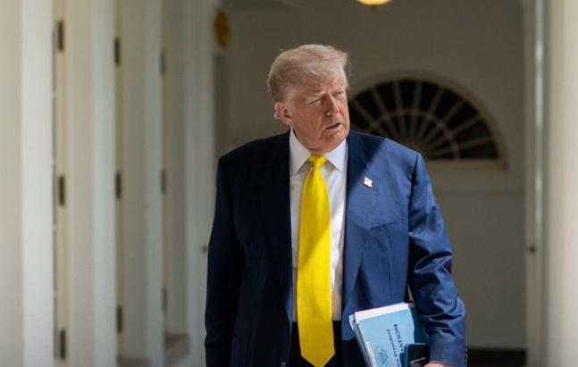 打到底，伊朗表态

目前对于美国来说，处境十分的尴尬，即便他们已经除掉了伊朗的最