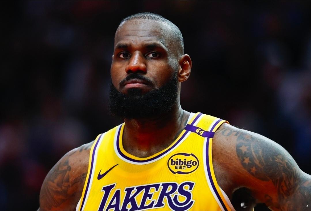 湖人战胜掘金詹姆斯谈蒂米：他很聪明，知道如何打比赛今日NBA常规赛继续进行，湖人