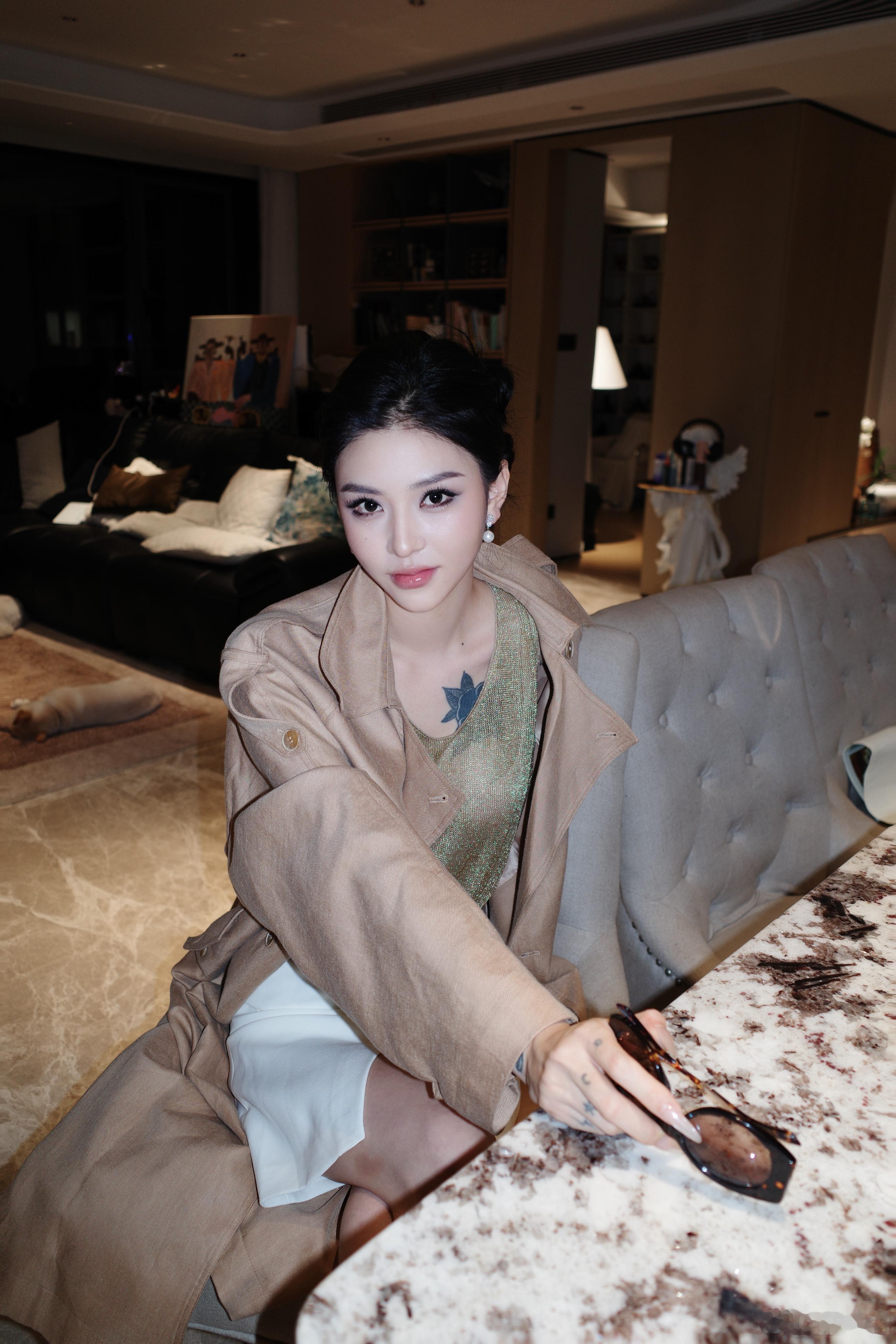 对不起没有用 活得惨一点给我看 ​​​