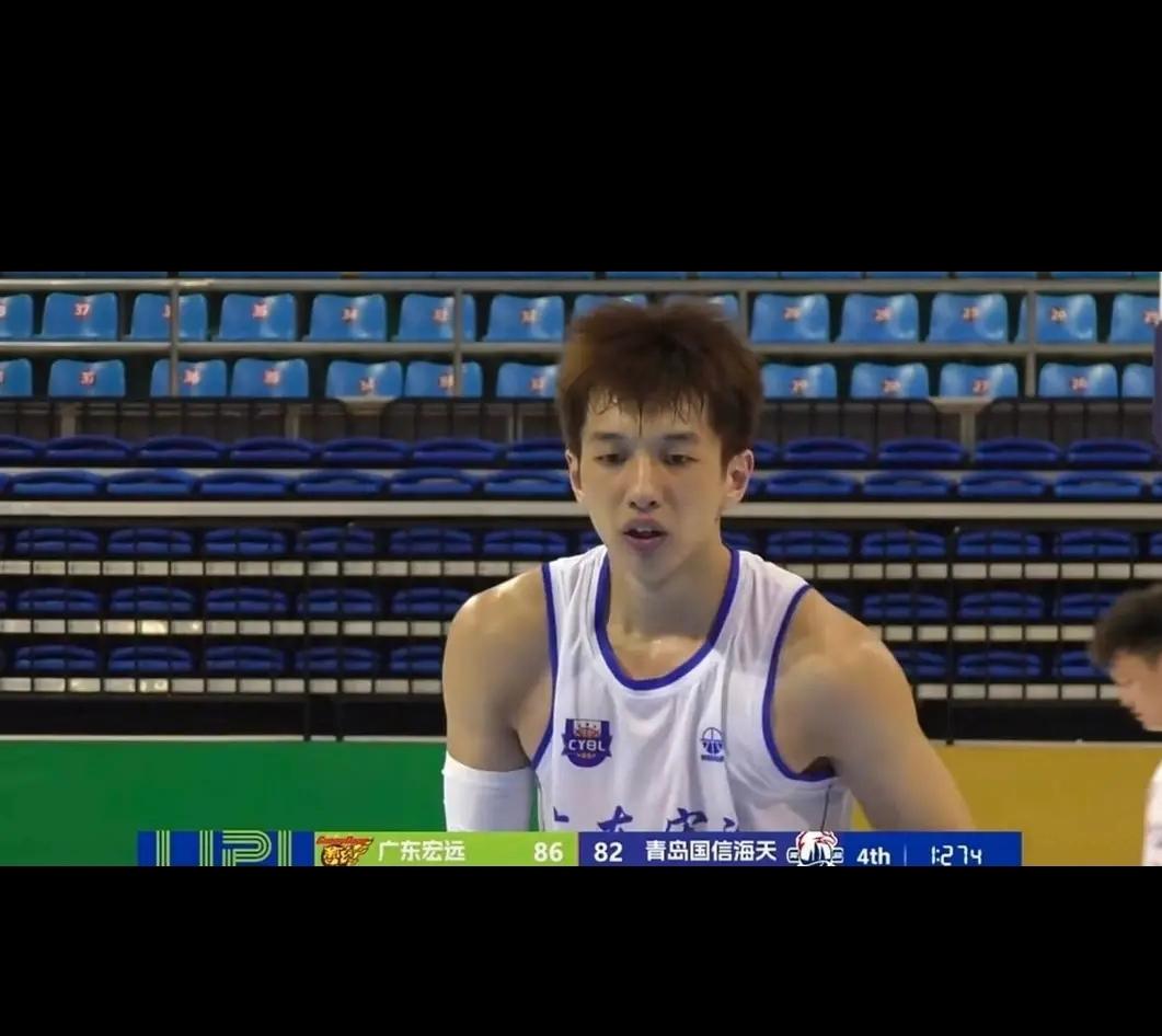 U21全国赛，杨溢爆发，狂砍27+4+7，杜锋都竖起大拇指
U21全国赛广东男篮