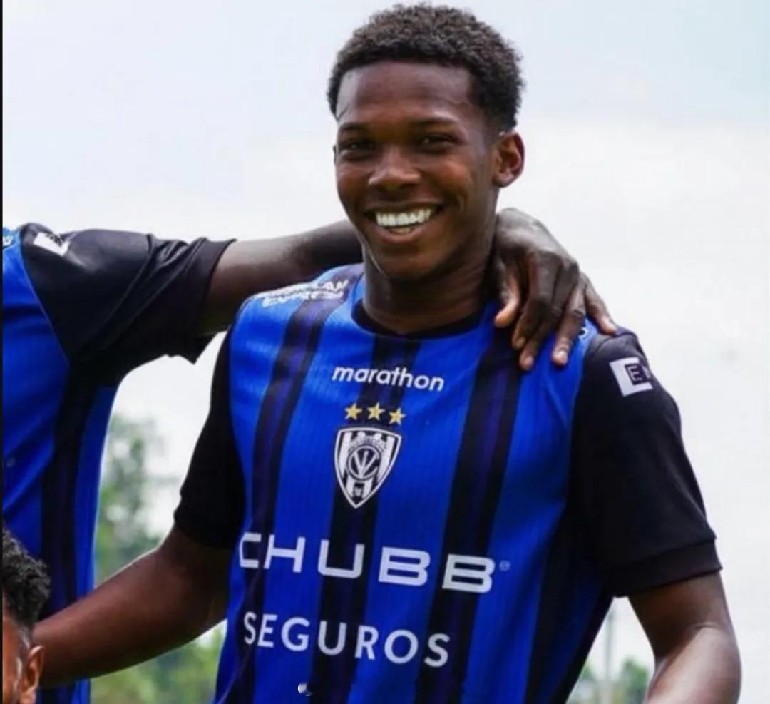 罗马诺消息，约翰-马丁内斯从山谷独立加盟纽卡斯尔交易的所有文件都已经在周二签署。