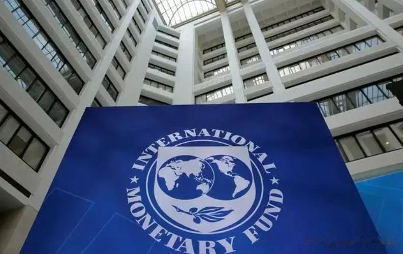 谁在支援俄罗斯？北约承认弹药不足，几十国都耗不过一个俄罗斯

来源:海峡快讯

