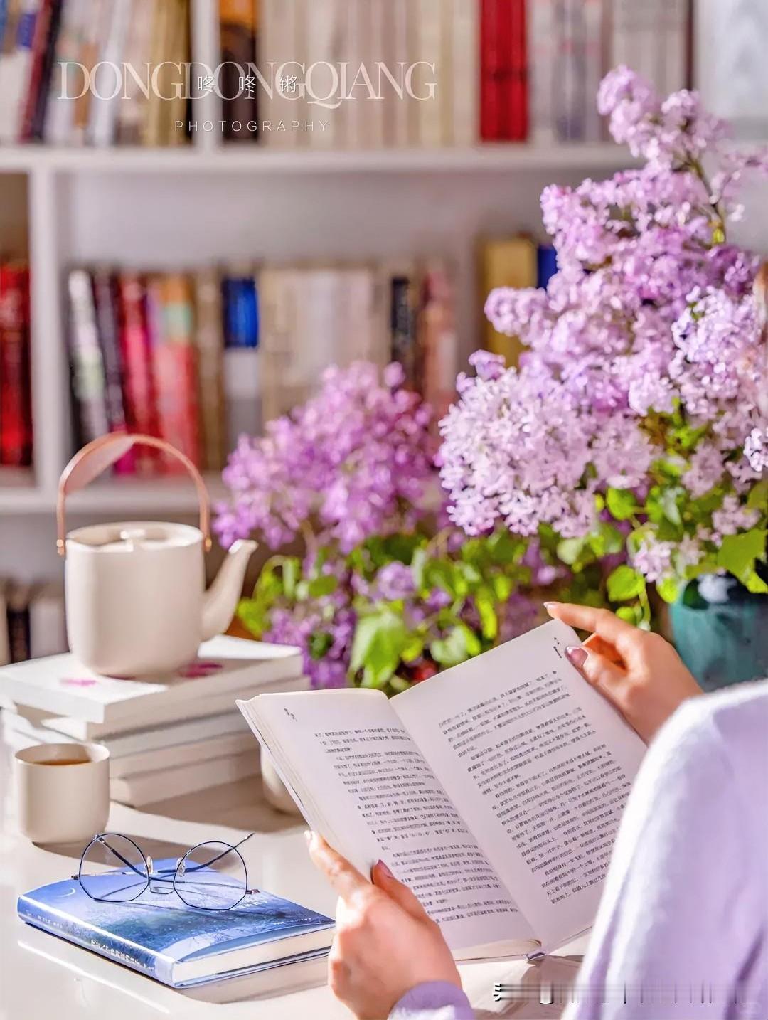 “等闲识得东风面，万紫千红总是春。”春日正好，万物温柔，每一日都清风拂面、暖意入