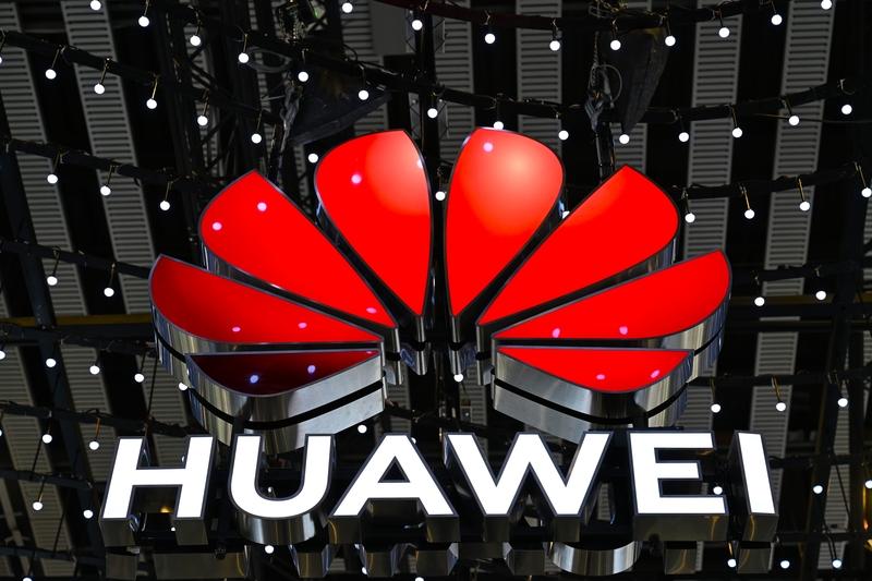 中国人最急需向华为学习的，是那种坚韧不拔的创新精神。华为在面对外部重重压力下，仍