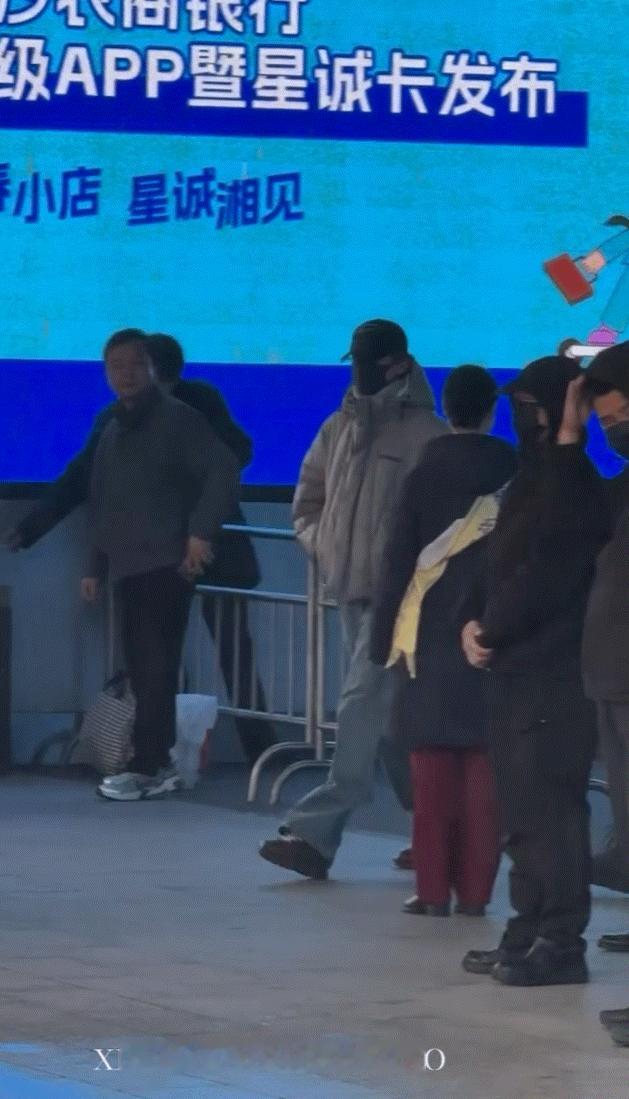 好忙啊宝宝🥹 王鹤棣