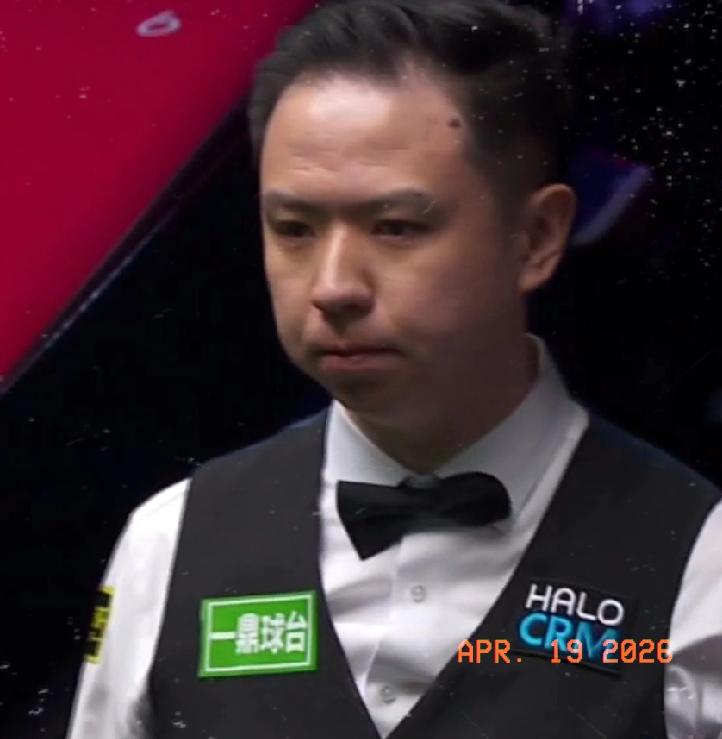 第9局，周跃龙险胜，将比分追至4-5落后一局，结束第一阶段比赛。
这局还是周跃龙