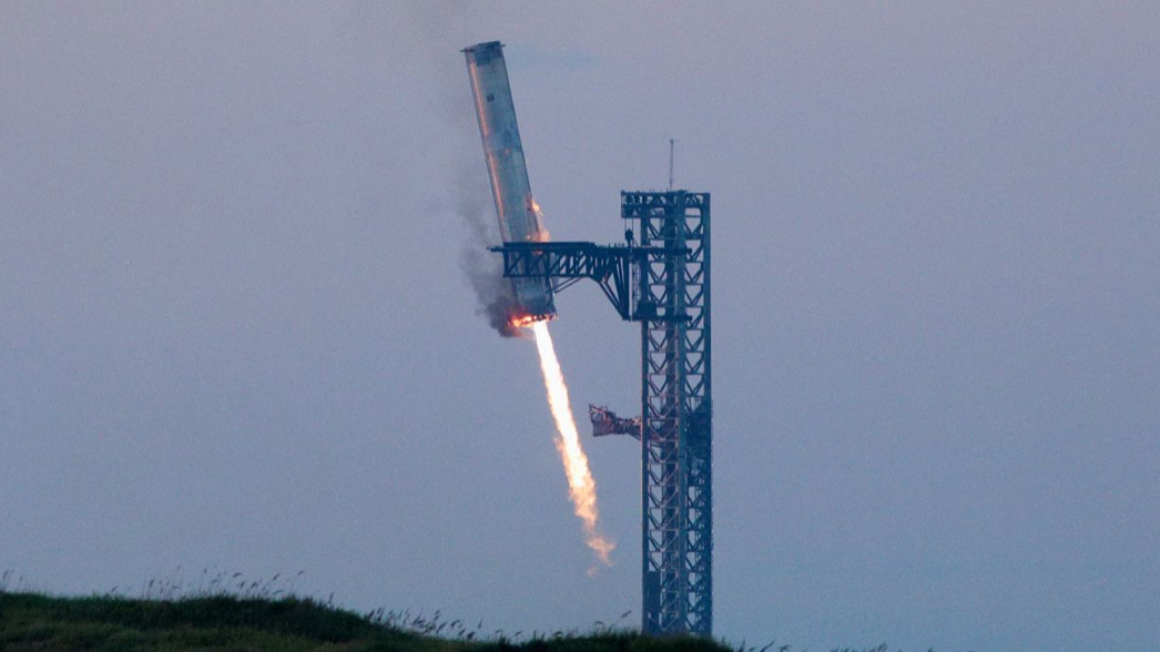 SpaceX星舰试飞观众可以期待SpaceX在发射后试图夺回超级重型助推器，追求