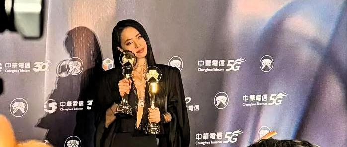 《忐忑》算什么？蔡依林这个舞台，才叫真正的“降维打击”！

谁说唱跳歌手只能靠边