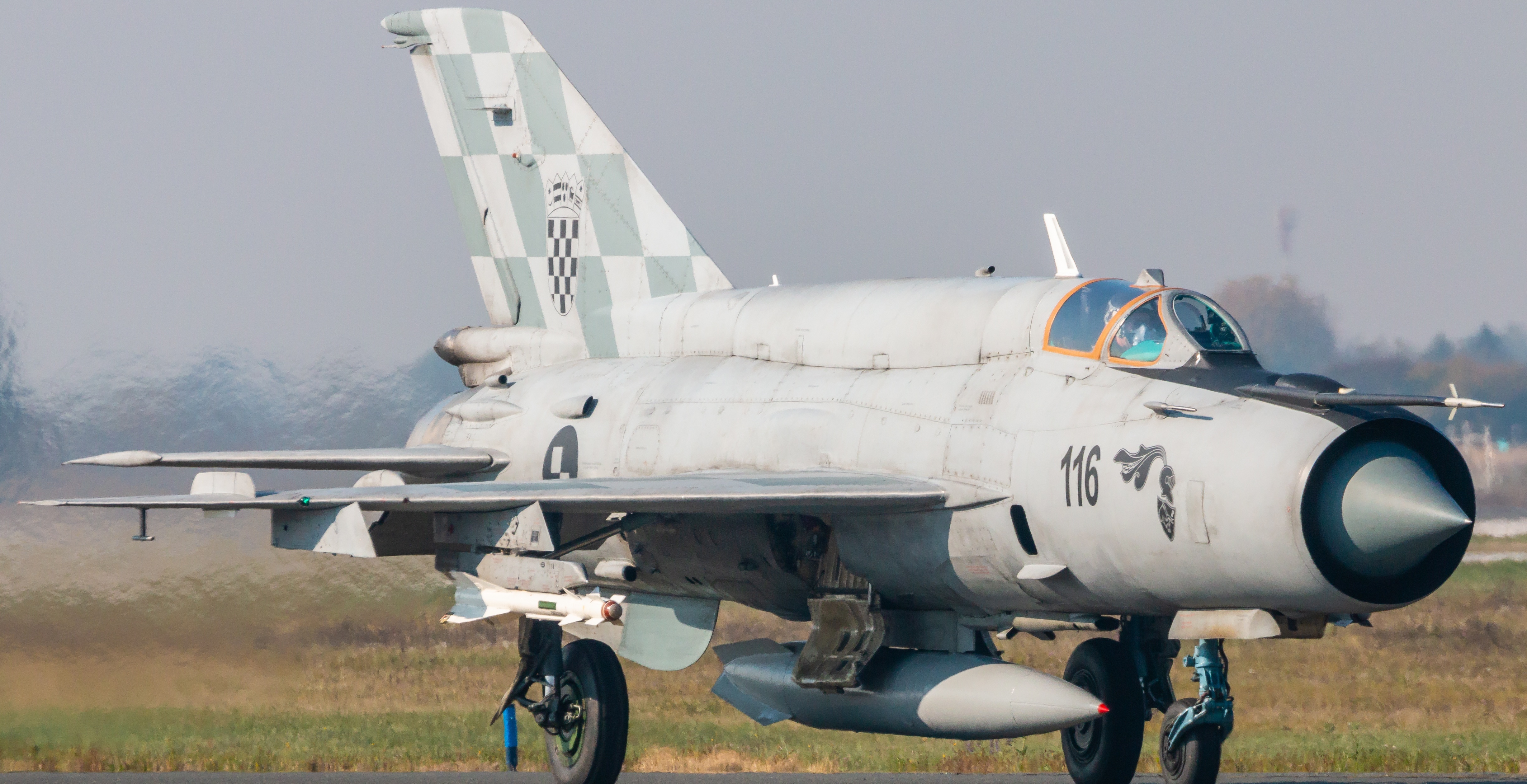 高分辨率图像 少见的克罗地亚MIG21，挂载R-60 