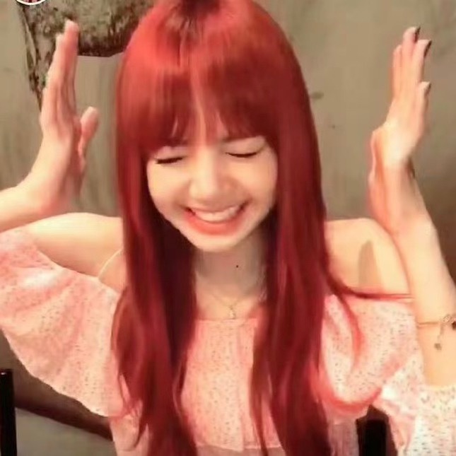 LISA  🤏🏻lisa2026红红火火 萌萌夏一则😆小糊图 