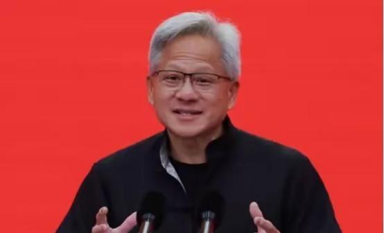 真吓我一跳！难怪美国急着要卖 H20 芯片呢，据报道，这种芯片价格在每片 10 