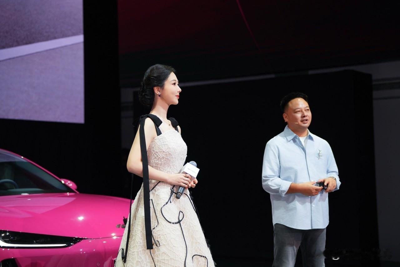 场“风云A9科技美学秀”，本质上是一次宣言：奇瑞不想再做那个“只会造车不会说话”