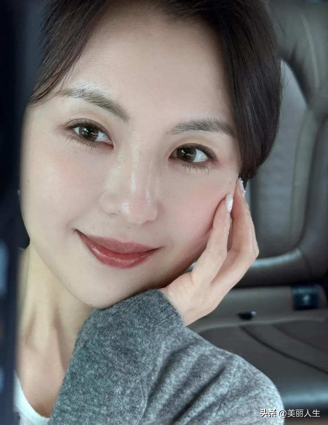 一花独放不是春，百花齐放春满园[/玫瑰]