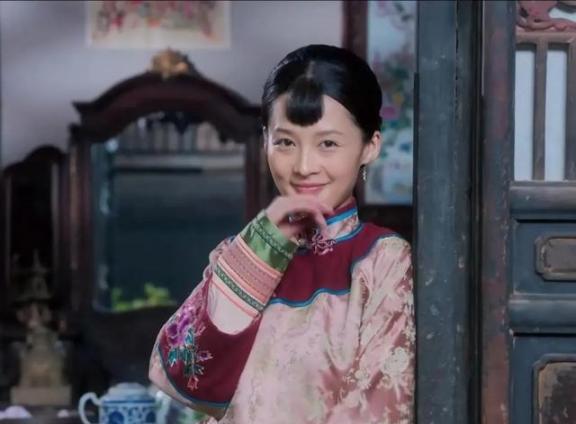 小说《白鹿原》原著写道：“黑娃继续揉抚着。他看一眼小女人仰躺着的隆起的胸脯，小女