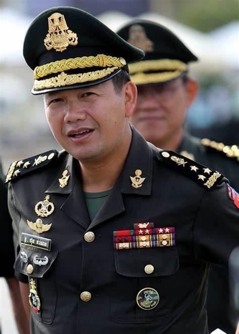本以为泰军击毙一名柬军少将，帮佩通坦出了口恶气，然而不查不知道，一查吓一跳，柬埔