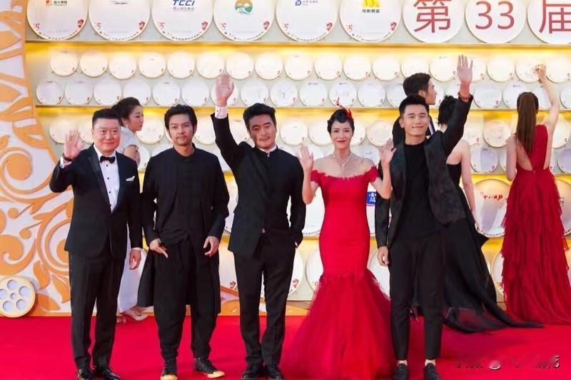 如何评价《哪吒2》获金鸡奖 《哪吒2》获金鸡奖最佳美术片奖，这事儿挺值得说道。有