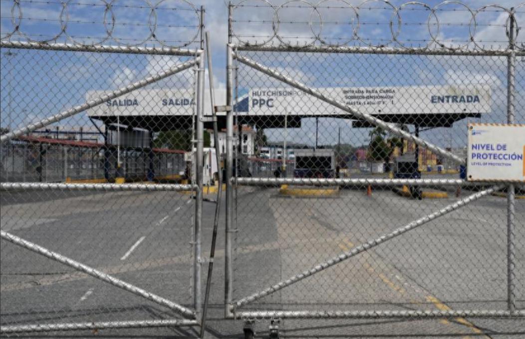 巴拿马对我们的反制与警告不予理会！巴拿马正式接管运河两港口！2 月 24 日，根