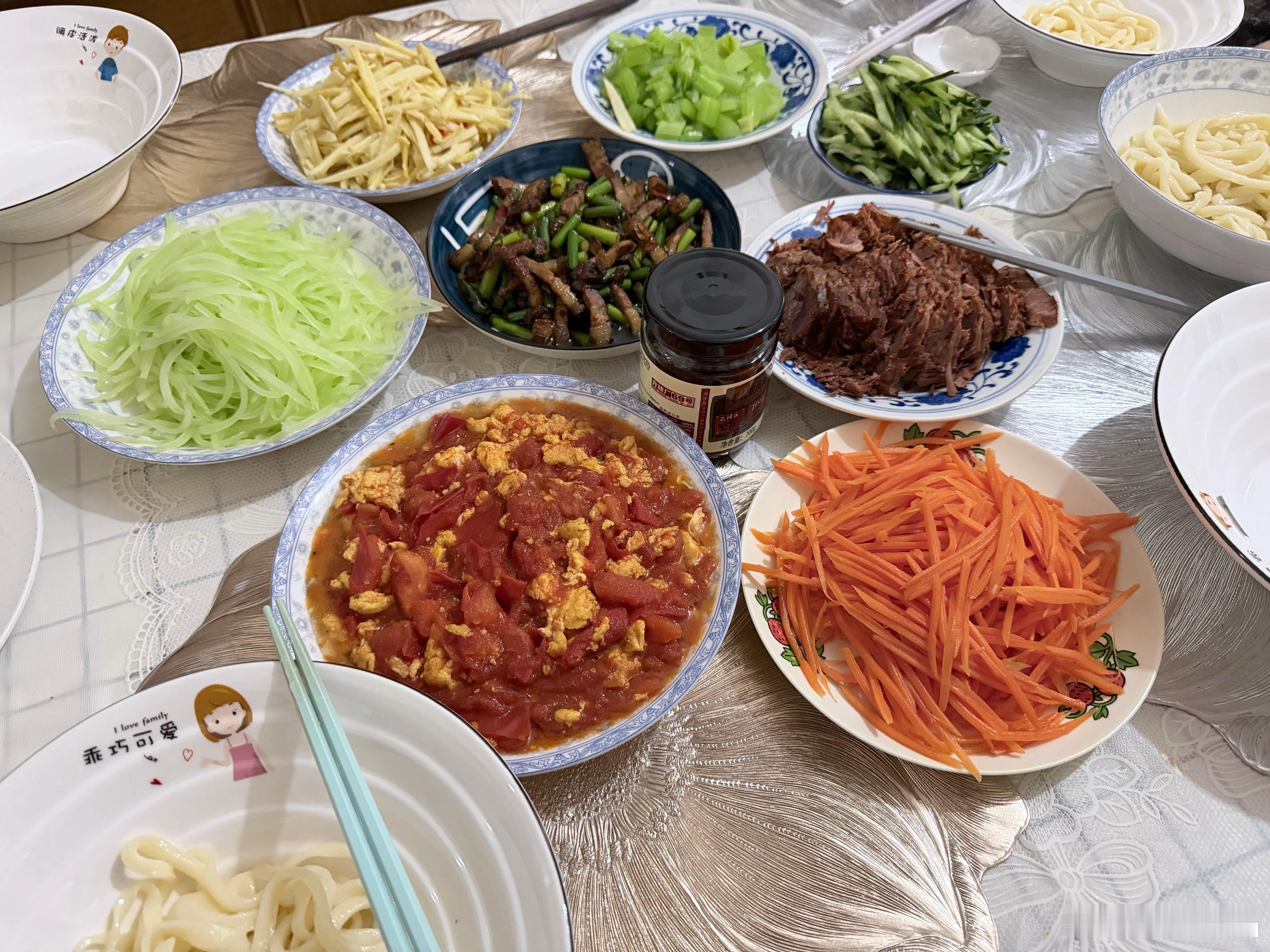 老李家的小饭桌简简单单很好吃 