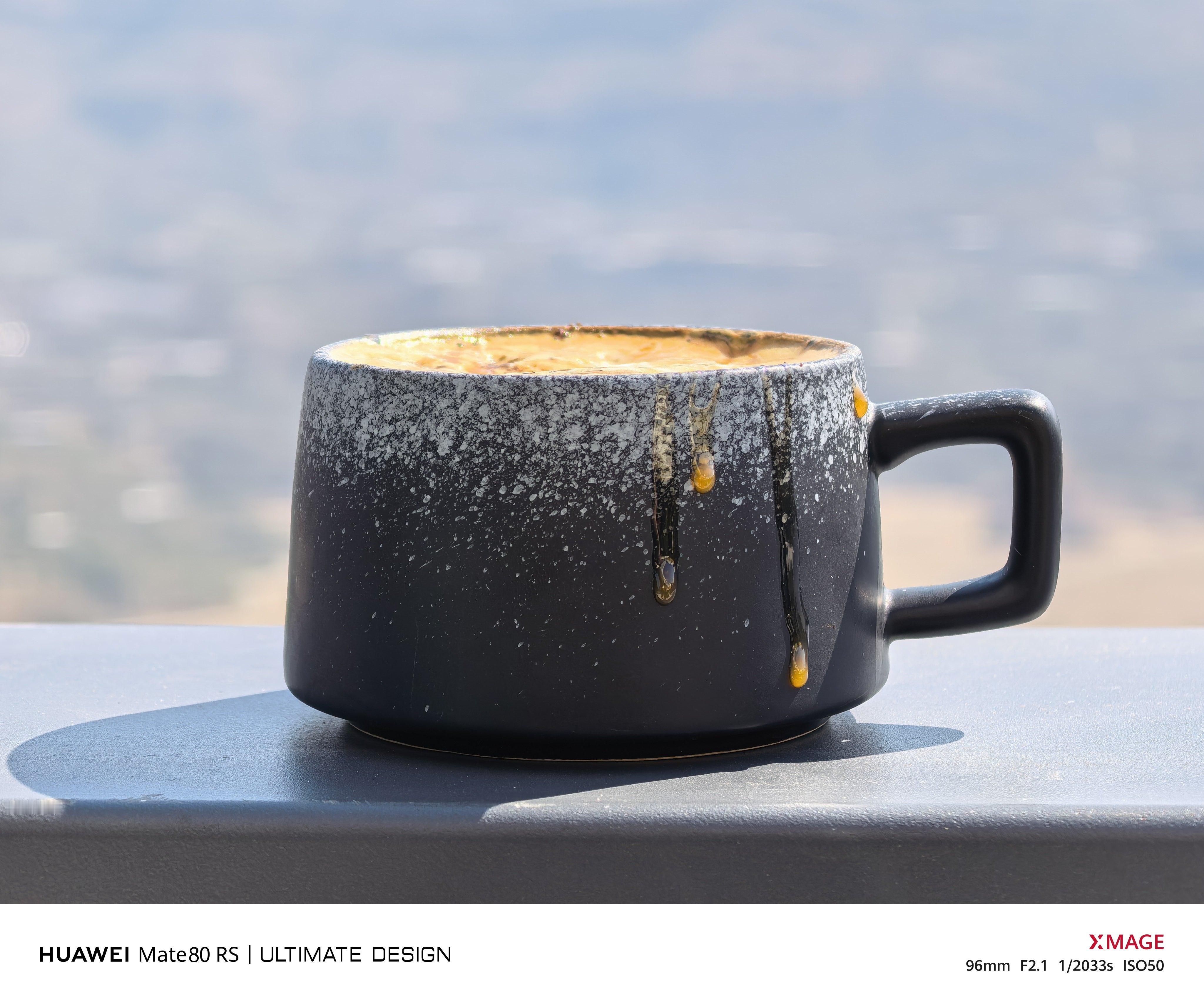 打卡花之眼咖啡，一次性抡了十杯，小妹儿脸都笑烂了中国式幸福感 攀枝花·花之眼