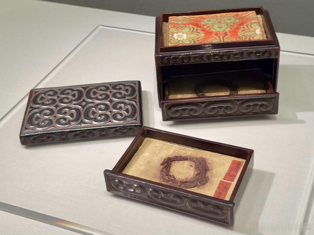 北野天神，明日开展，京都国立博物馆。展期到6.14。北野天神菅原道真（图1）是日