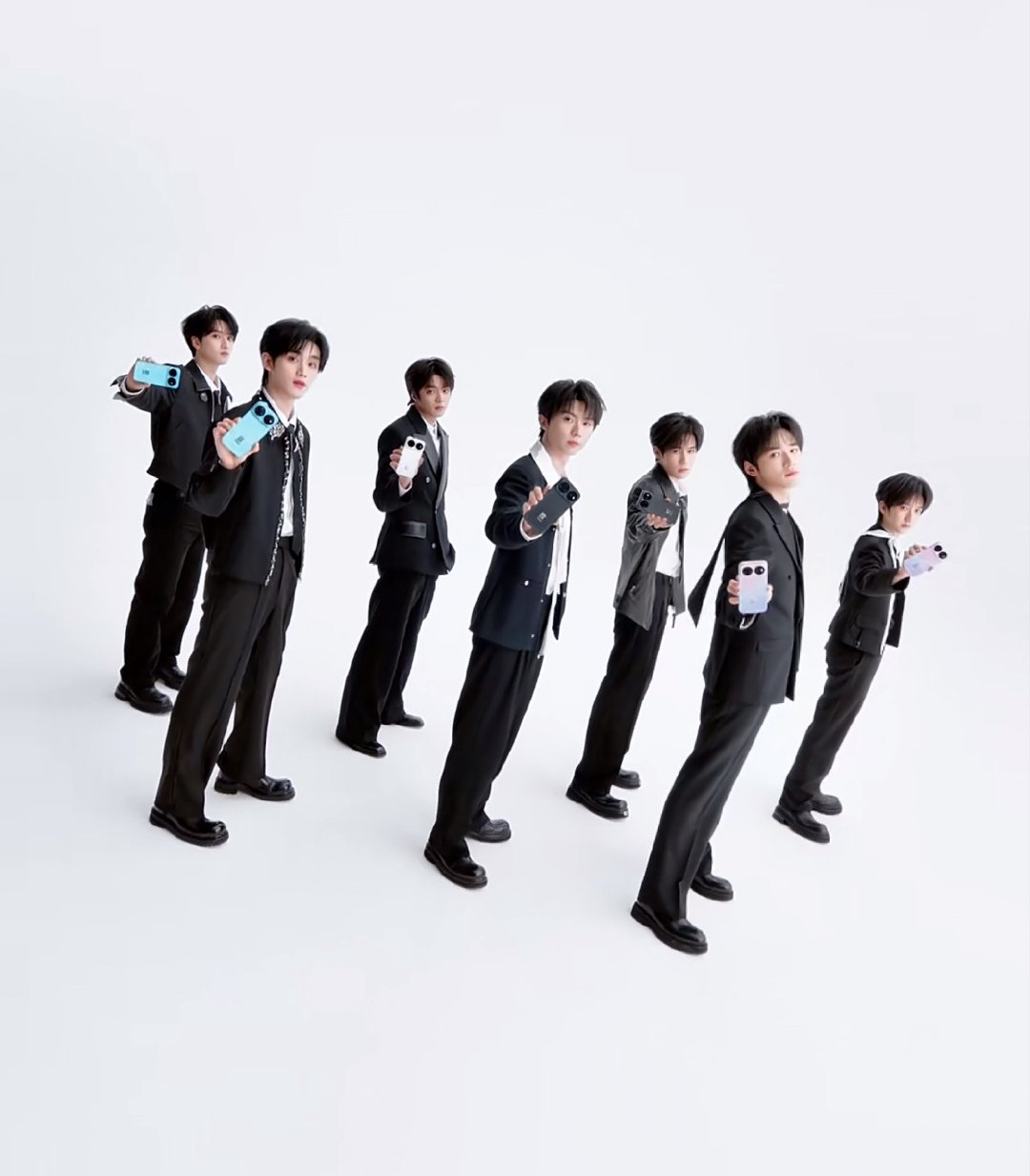 时代少年团代言华为nova16了时代少年团华为nova16代言华为nova16迎