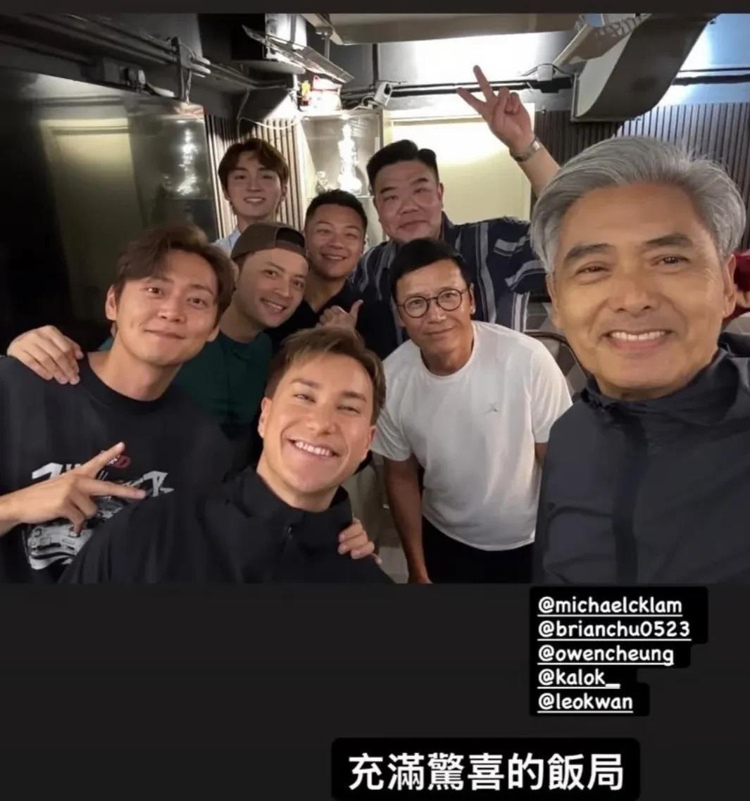 周润发和苗侨伟聚餐的合照一出来，评论区就热闹了。照片是贾思乐、林澄光在社交平台分