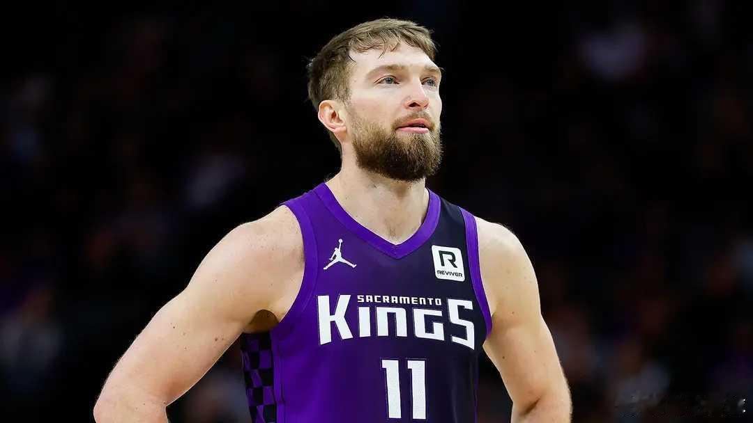 国王官方：萨博尼斯因左膝半月板部分撕裂继续缺席至少4-5周北京时间今日，萨克拉门