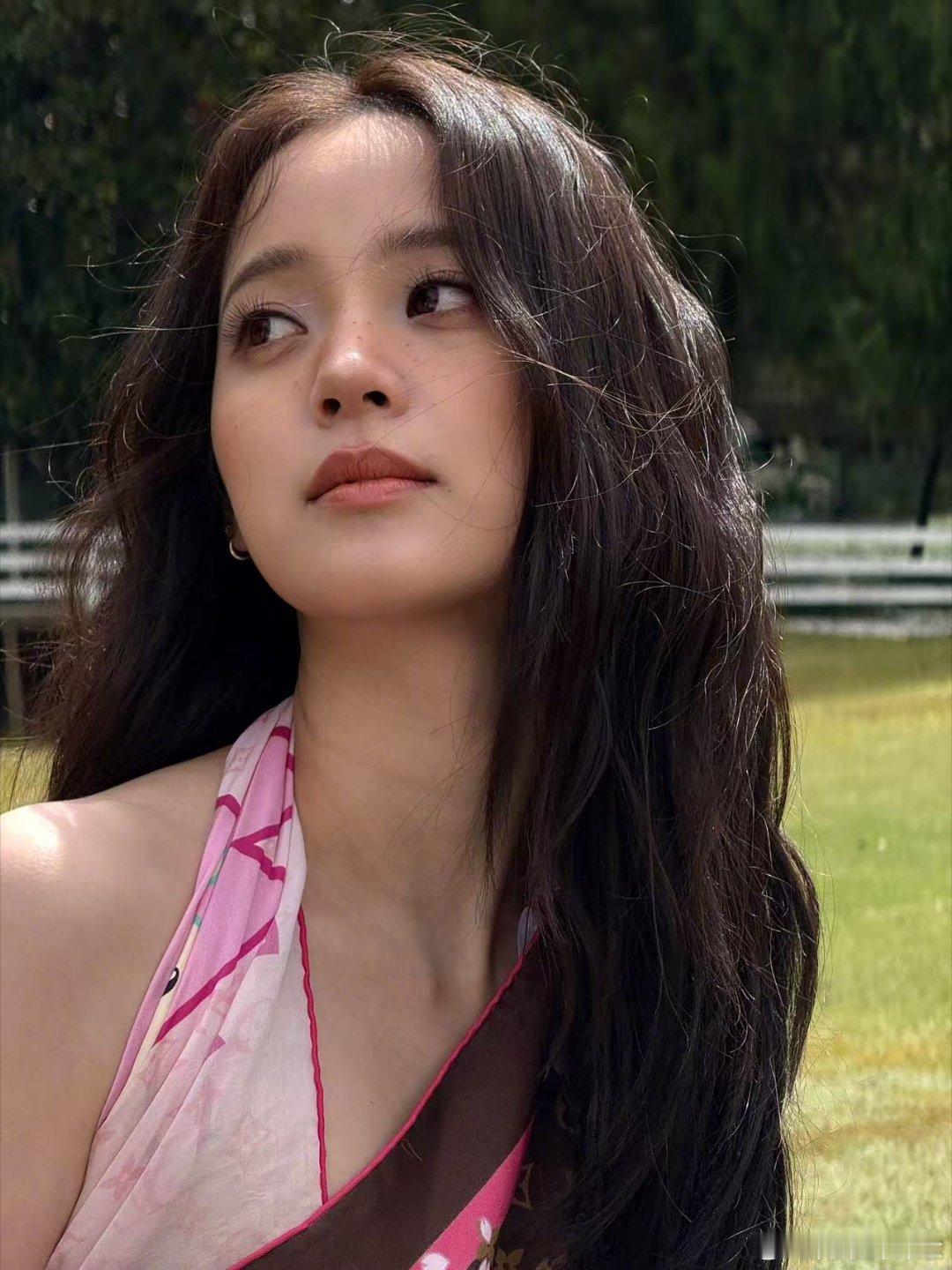 欧阳娜娜开口就是心动的信号谁被欧阳娜娜的舞台狠狠心动！《相爱就是说了100次对不