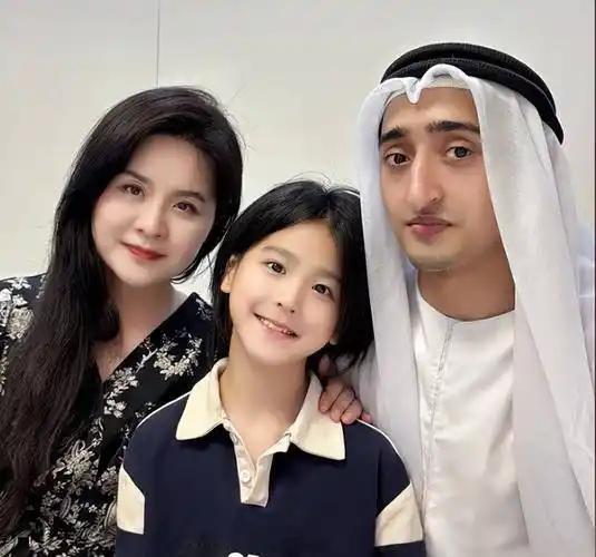 2018年，20岁迪拜富少在湖南留学，竟爱上36岁离异宝妈，父亲知道后勃然大怒：