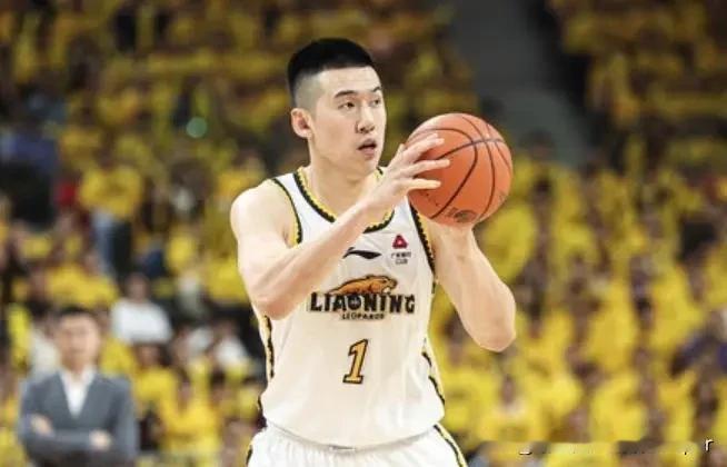 杨鸣受高人指点，李晓旭伤停“塞翁失马”，赛后一段话也不是“好惹的”，大胜广东后，