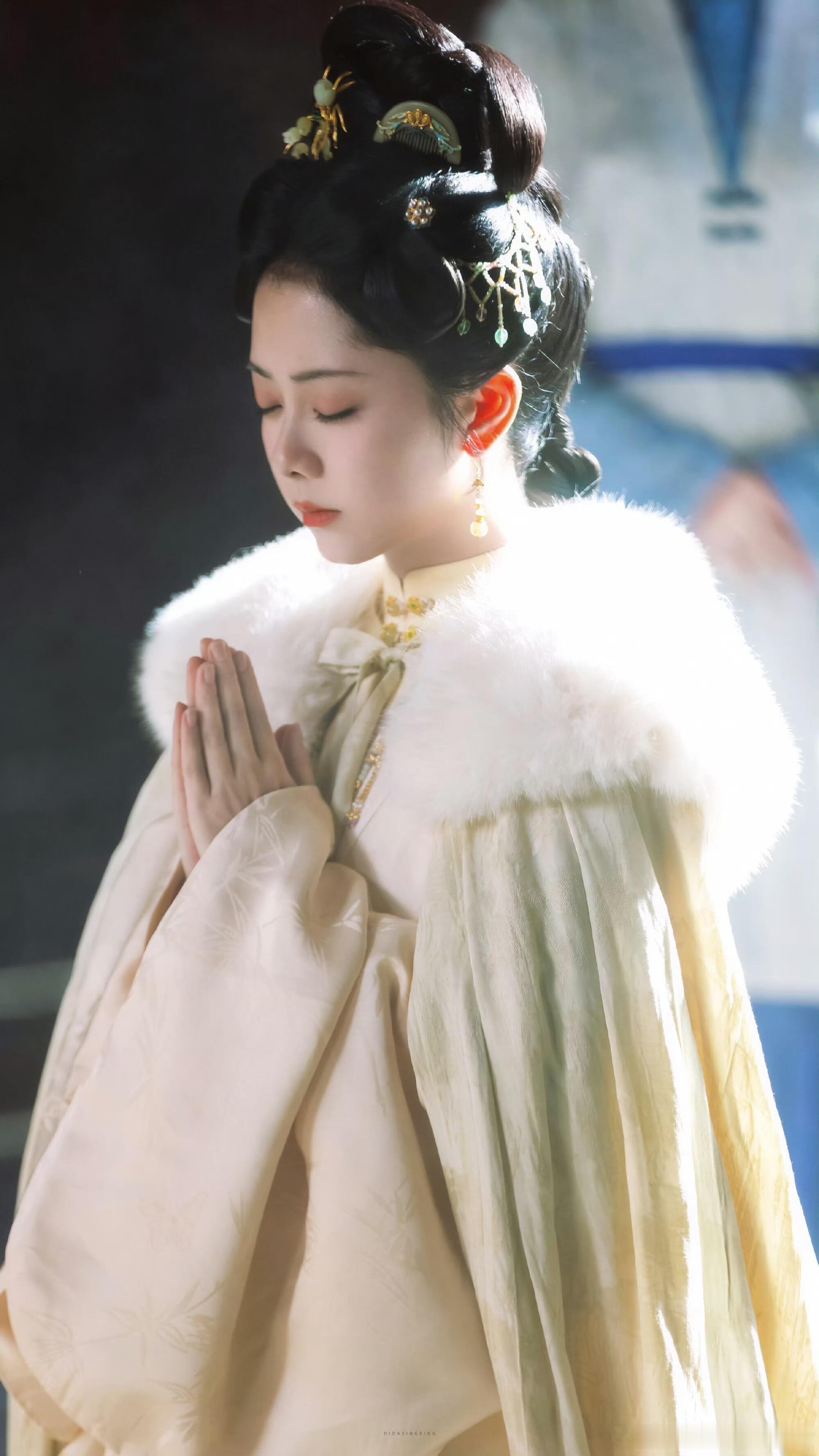 许兰香不能说的谭松韵演出来了心疼兰香谭松韵读懂许兰香的身不由己，将角色无法言说的