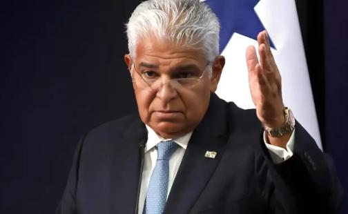 特朗普这回绝对是傻眼了！他前脚刚在白宫庆功，后脚巴拿马就直接反水了。谁能想到，巴