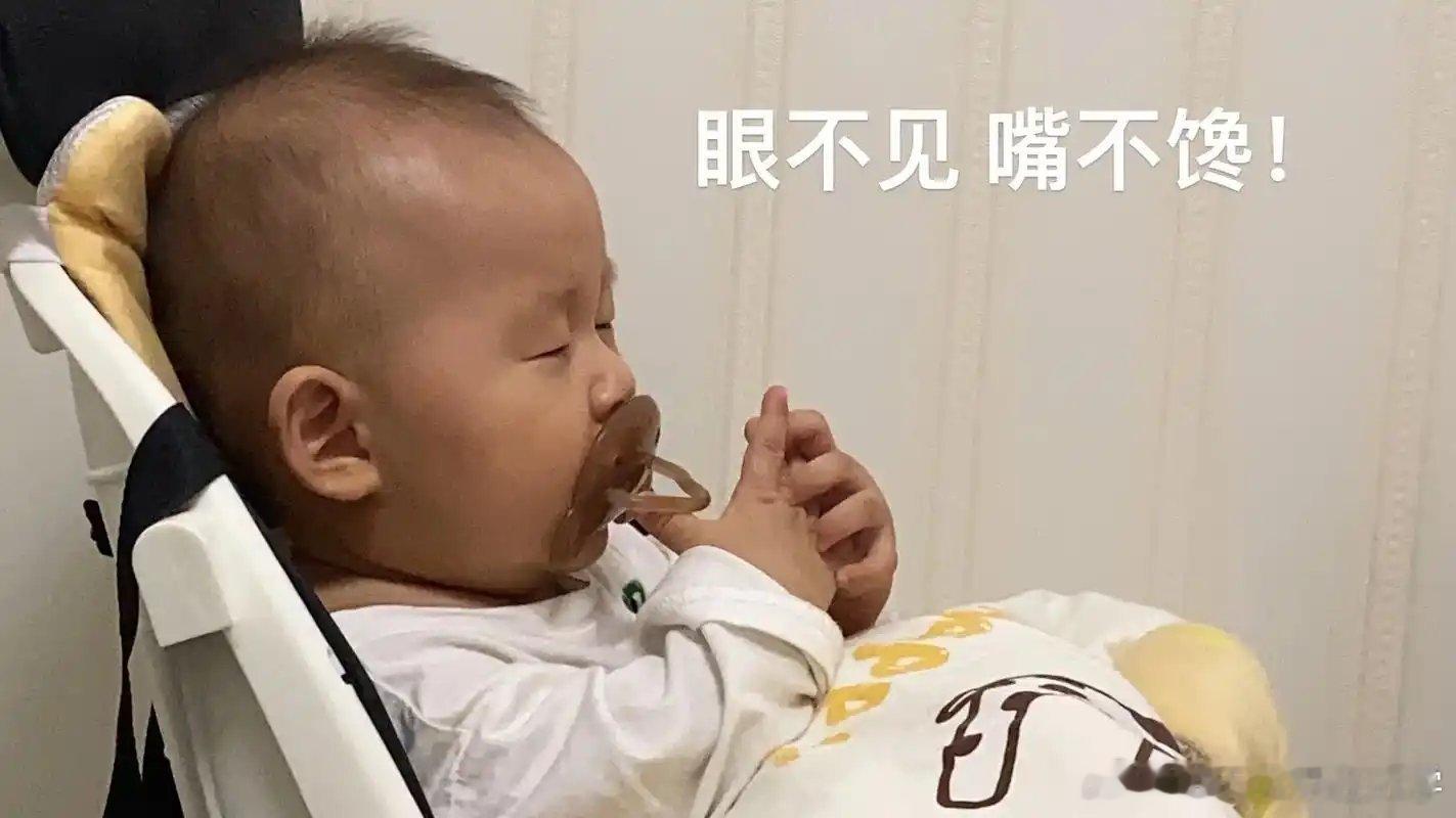 被50万人围观是什么体验 这网友真是幸运，求助一下就有工作人员现身帮忙。我童年好