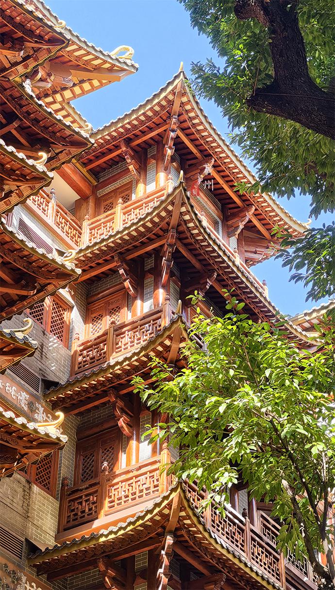 国庆最后一天，在闹市里邂逅千年佛光🪷

昨天赶着假期尾巴去了广州大佛寺，只为瞻