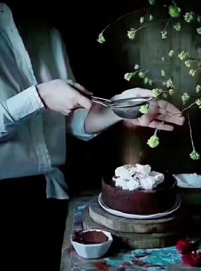 一段非常有道理的话：
“任何时候一定要记得，千万不要在垃圾堆里证明自己，一定要把