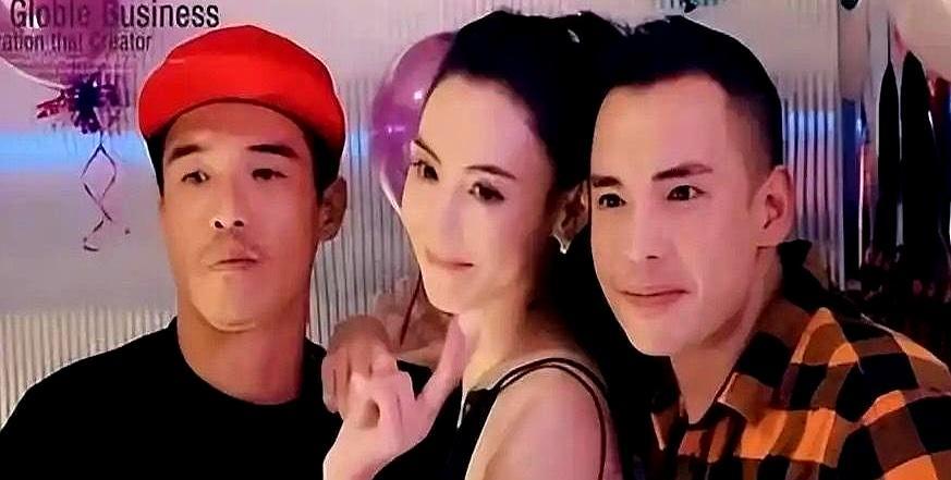 离婚14年，她靠3个弟弟翻盘
 
张柏芝把爱情撕成热搜，却把弟弟们藏进日常。
 