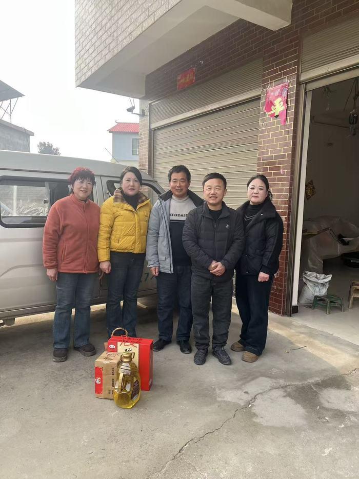 1月19日下午，河南省南召县皇后乡苏湾村国道旁，38岁的山东德州货车司机王玉志因