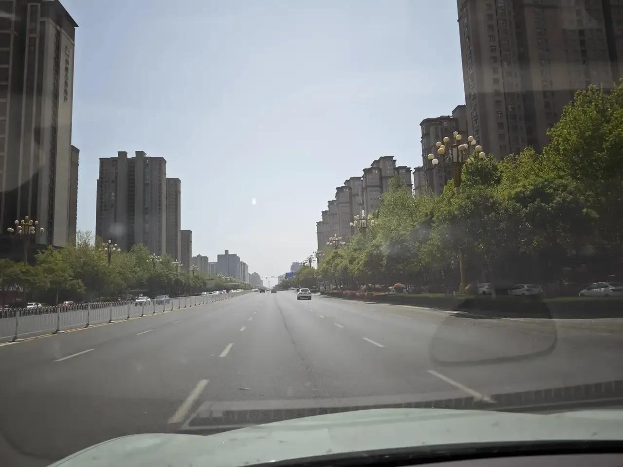 最近，公司有位同事前往北京出差办公。归来后，他的一番话令人颇为惊讶，直言北京在某
