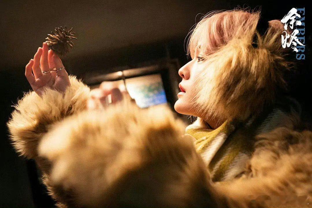 宋佳说真的很爱文淇老师宋佳夸了一分半钟的文淇 “我很爱文淇老师，她无论在戏外还是