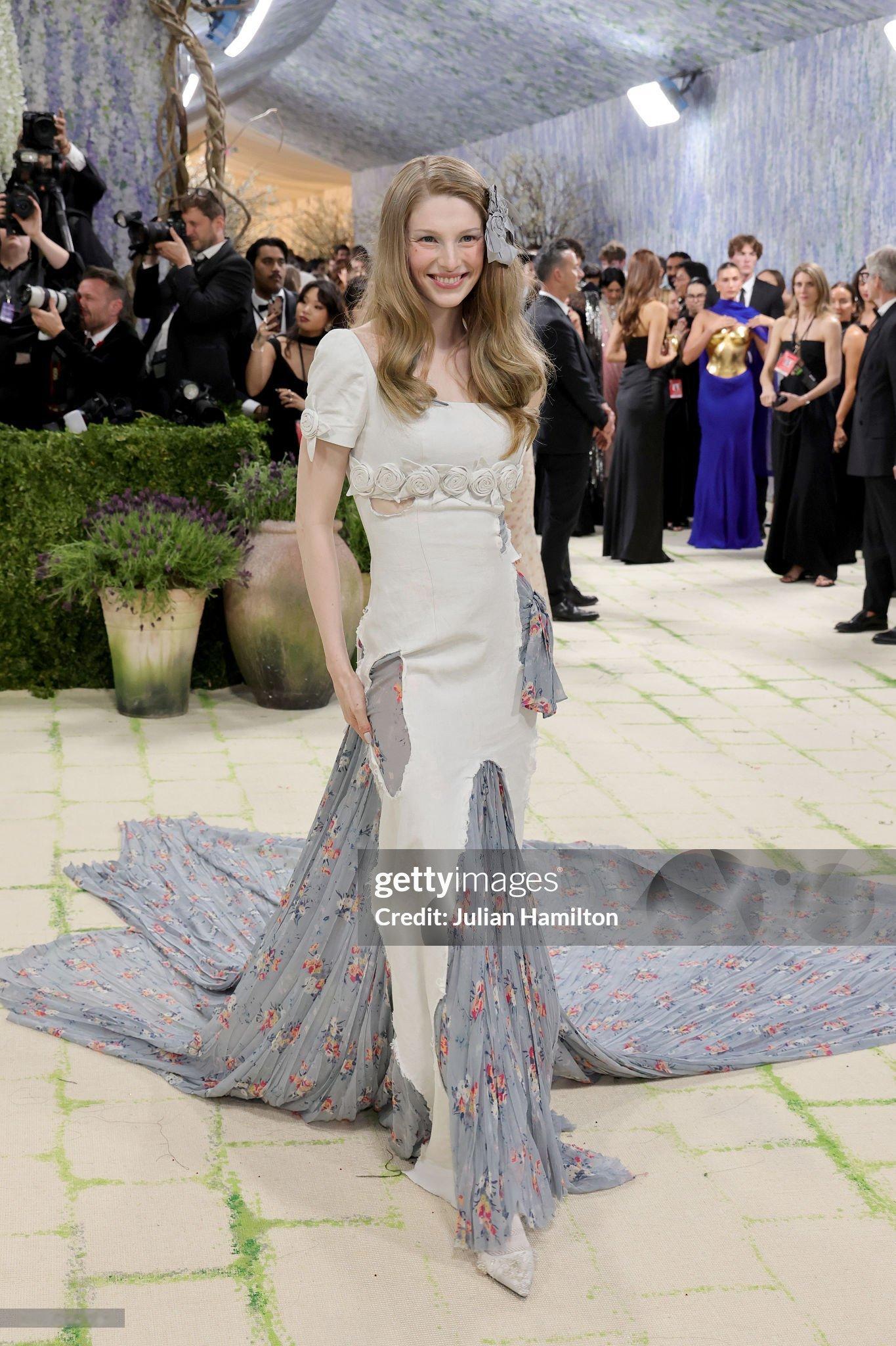Hunter Schafer x Met Gala 2026清雅脱俗，一如既往的