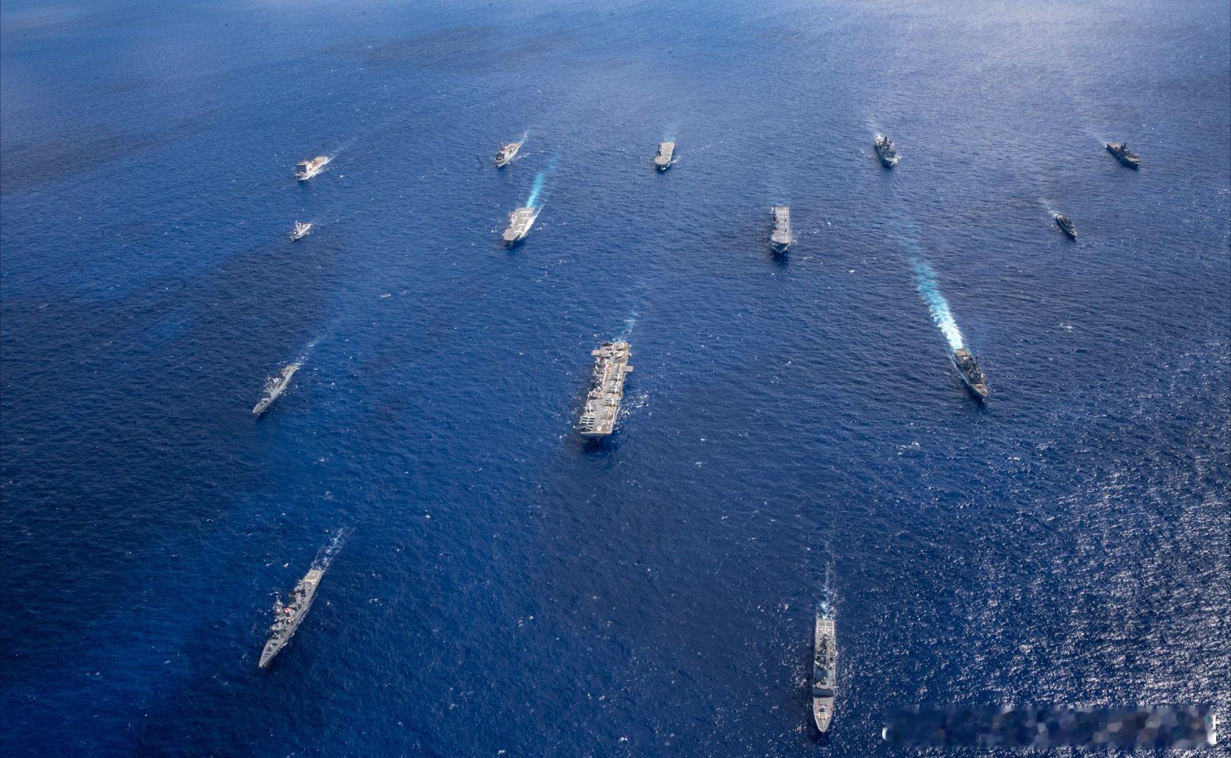 2025年7月20日，America Strike Group与盟国海军在珊瑚海