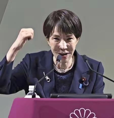 万万没想到，日本的局势变化竟如此迅疾！
根据日媒透露，高市内阁支持率下滑5个百分