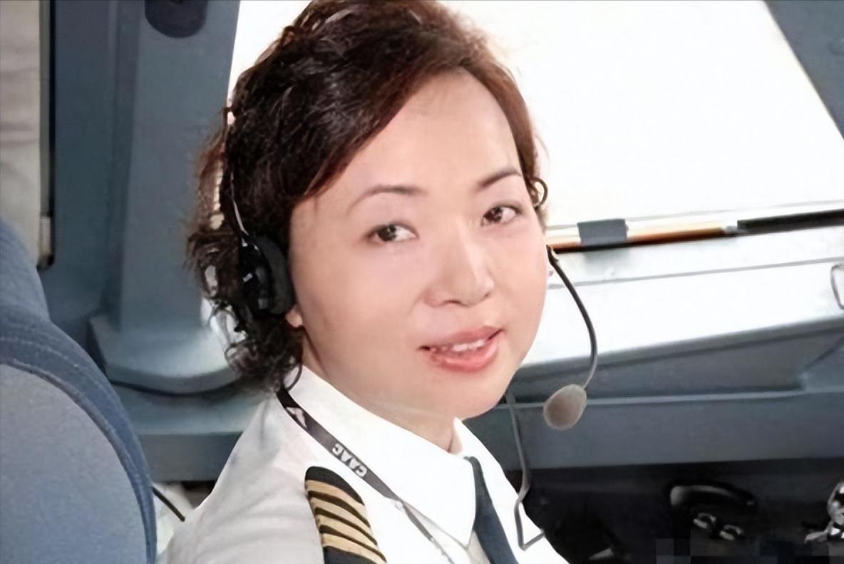王牌女飞行员刘宇环：退役后遭多家航空公司疯抢，身价一路飙升，最终成为国内最贵民航