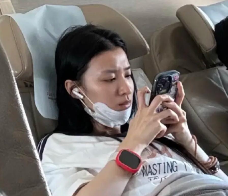 这是王楚然的素颜照吗
没想到明星素颜和化妆的差别竟如此之大，不过她的底子和脸型还