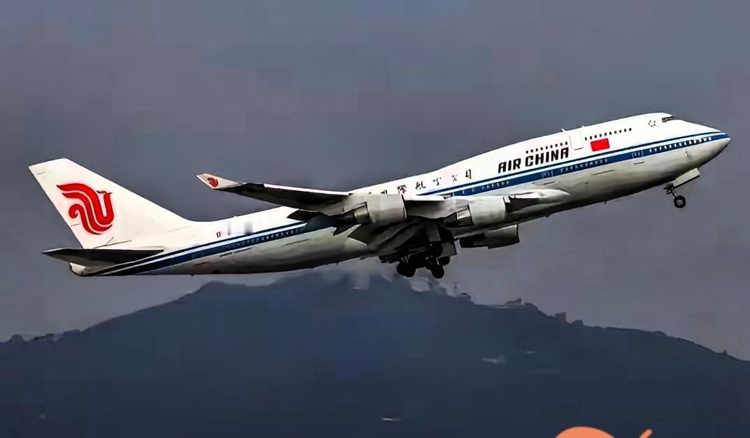 大家信不信，这些去日本或者在日本的。大批量涌入机场想飞回国内，不是他们有多爱国，