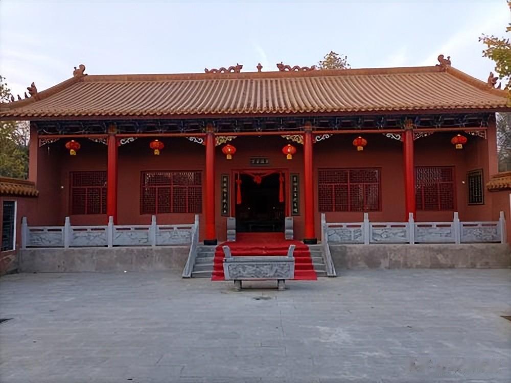 家族祠堂——中华民族悠久历史的象征与标志
家族祠堂是记录家族历史、传承家族文化的