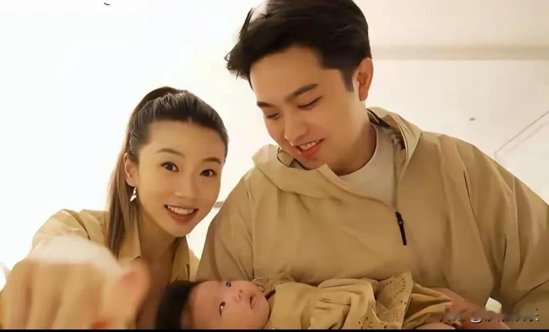 程晓玥，高调晒儿子正脸！

5月22日下午，程晓玥突然在社交平台甩出一组照片，