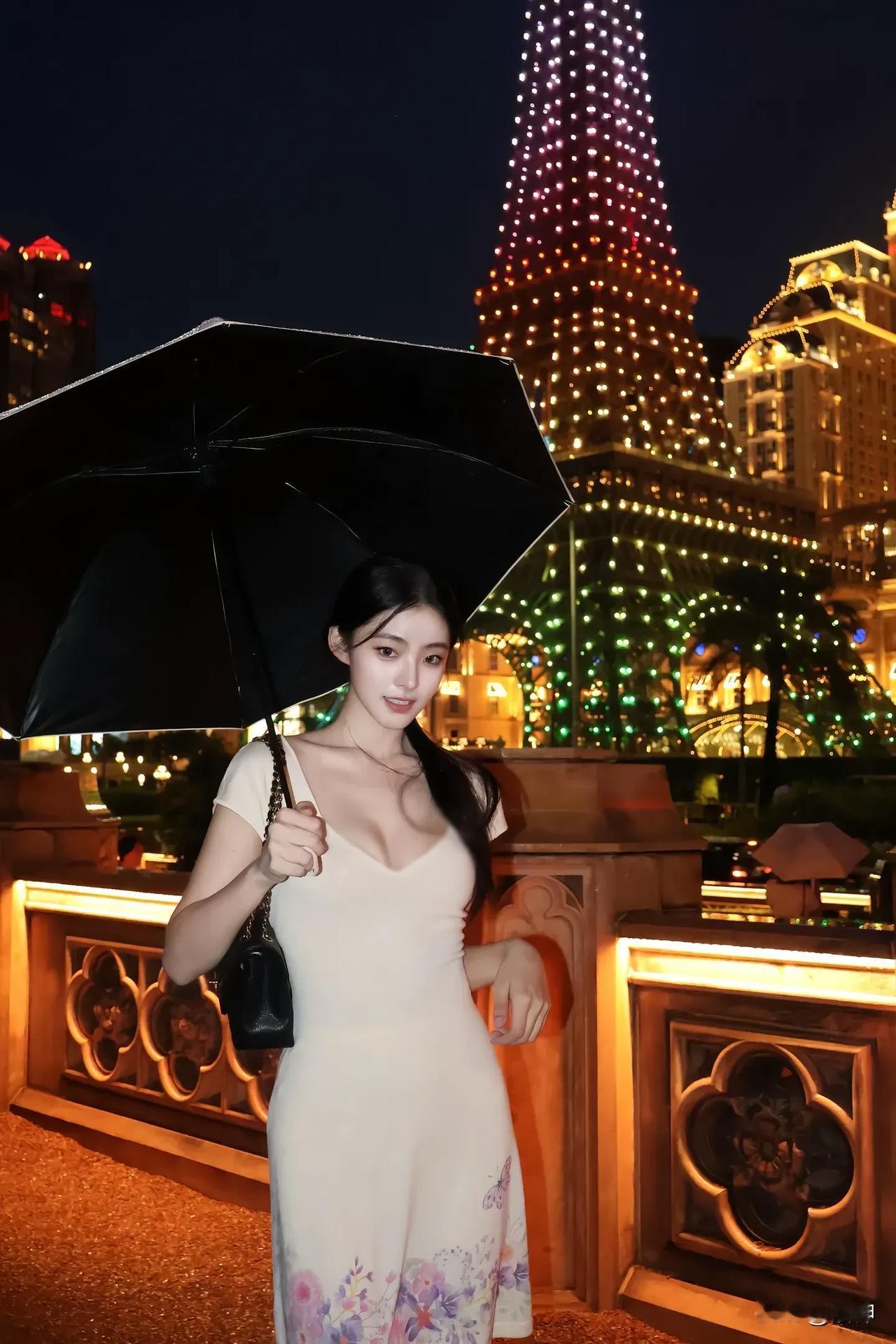 理性
是让人知道自己是错的
但是感性
是让人不顾一切地将错就错

爱自己哲学 理